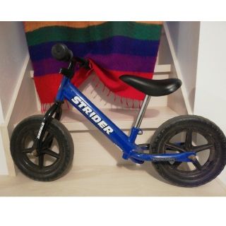 ストライダ(STRIDA)のストライダー(三輪車/乗り物)