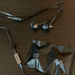 ビーツバイドクタードレ(Beats by Dr Dre)のbeats Gaga スタッズ(ヘッドフォン/イヤフォン)