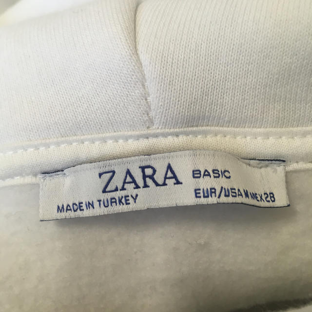 ZARA(ザラ)のZARA スウェット　パーカー　ホワイト レディースのトップス(パーカー)の商品写真