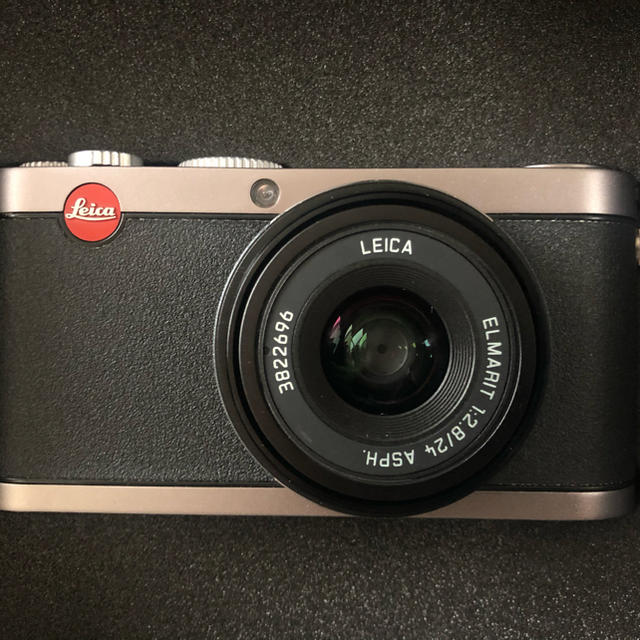 Leica値下げ！ X1 ライカ 元箱付属品多数 おまけ付 デジタルカメラ