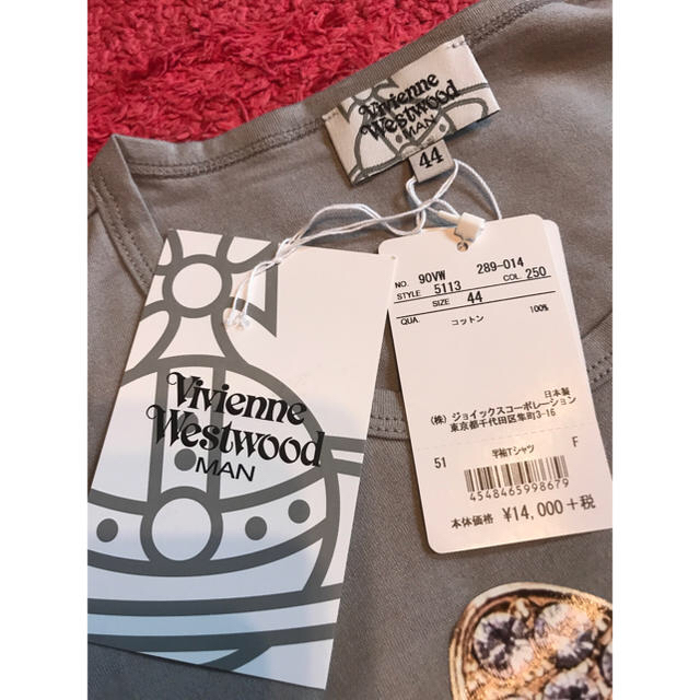 Vivienne Westwood(ヴィヴィアンウエストウッド)の☆新品未使用☆ ヴィヴィアンウエストウッド　プリントTシャツ メンズのトップス(Tシャツ/カットソー(半袖/袖なし))の商品写真