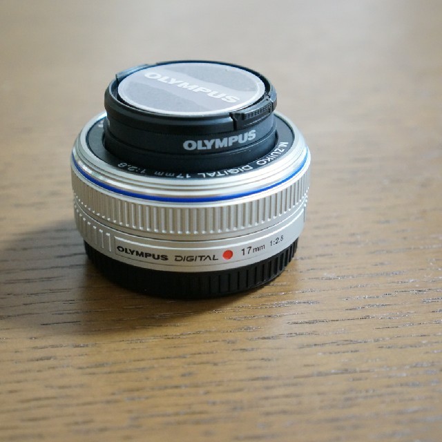 OLYMPUS(オリンパス)のM.ZUIKO DIGITAL 17mm F2.8 スマホ/家電/カメラのカメラ(レンズ(単焦点))の商品写真