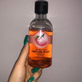 ザボディショップ(THE BODY SHOP)のVINEYARD PEACH SHOWER GEL(ボディソープ/石鹸)