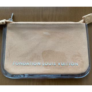 ルイヴィトン(LOUIS VUITTON)のパリの美術館限定   ルイ・ヴィトン限定ポーチ LOUIS VUITTON(ポーチ)