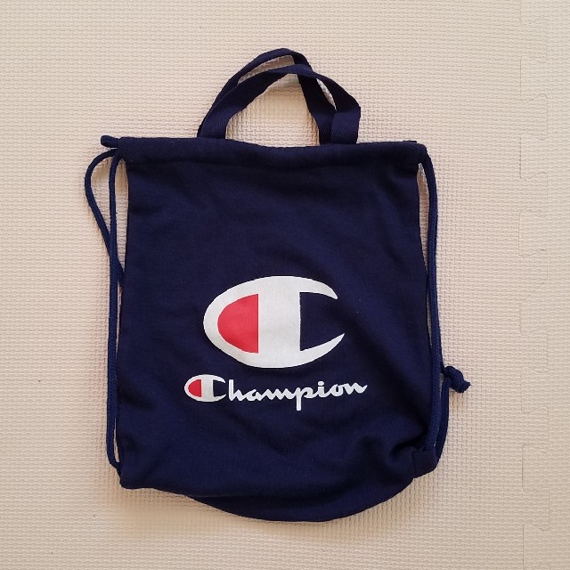 Champion(チャンピオン)の巾着　リュック　Champion キッズ/ベビー/マタニティのこども用バッグ(リュックサック)の商品写真