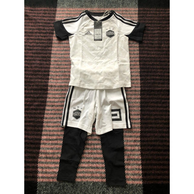 adidas(アディダス)のアディダスセットアップ キッズ/ベビー/マタニティのキッズ服男の子用(90cm~)(Tシャツ/カットソー)の商品写真