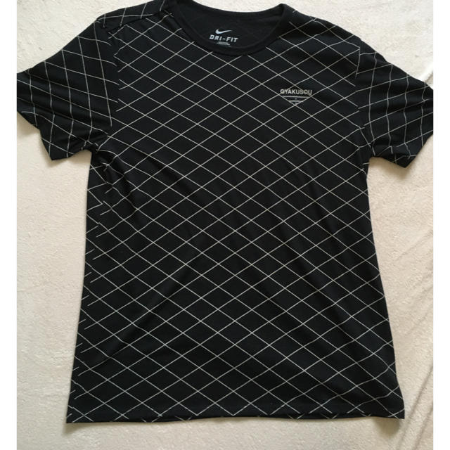 UNDERCOVER(アンダーカバー)のgyakusou ギャクソウ　ナイキ　アンダーカバー　Tシャツ　サイズXL メンズのトップス(Tシャツ/カットソー(半袖/袖なし))の商品写真