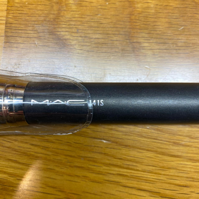 MAC(マック)のMAC ブラシ　141S コスメ/美容のメイク道具/ケアグッズ(チーク/フェイスブラシ)の商品写真