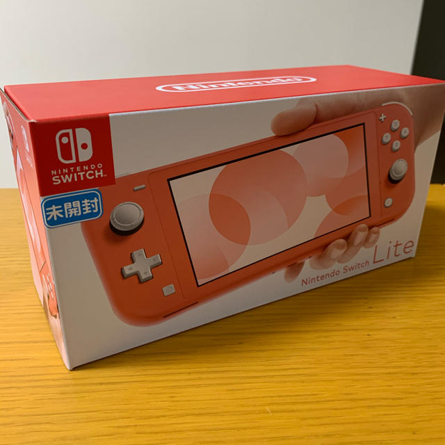 【新品　即日発送】任天堂　スイッチライト　 コーラル　ピンク