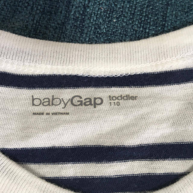 babyGAP(ベビーギャップ)の子ども服　タンクトップ　ボーダー　サイズ110 キッズ/ベビー/マタニティのキッズ服男の子用(90cm~)(Tシャツ/カットソー)の商品写真