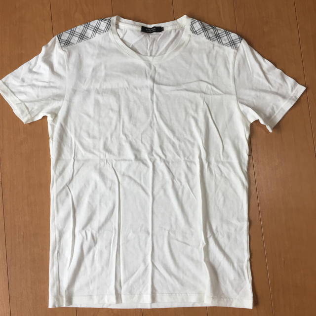 BURBERRY BLACK LABEL(バーバリーブラックレーベル)の【美品】バーバリー ブラックレーベル Tシャツ 白 メンズのトップス(Tシャツ/カットソー(半袖/袖なし))の商品写真