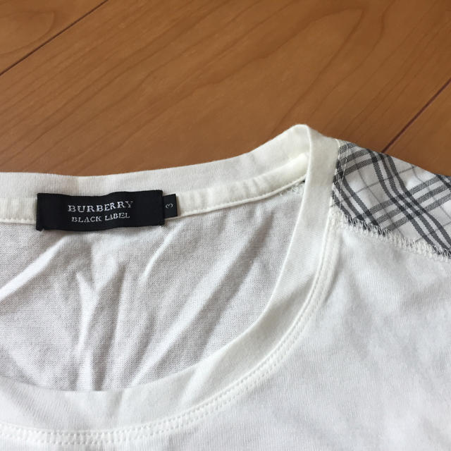 BURBERRY BLACK LABEL(バーバリーブラックレーベル)の【美品】バーバリー ブラックレーベル Tシャツ 白 メンズのトップス(Tシャツ/カットソー(半袖/袖なし))の商品写真