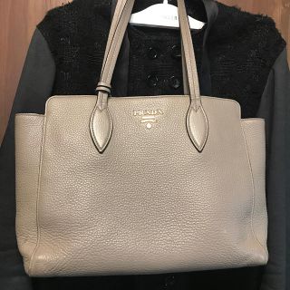 プラダ(PRADA)のプラダのバッグ　ショルダーなしか(トートバッグ)