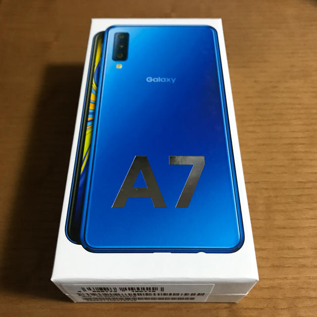 ギャラクシー A7 本体モバイル対応 simフリー(ゴールド)新品スマートフォン/携帯電話