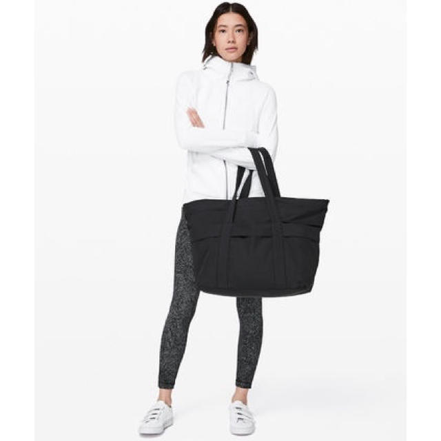 lululemon(ルルレモン)の【mimi様専用】ルルレモントートバック レディースのバッグ(トートバッグ)の商品写真