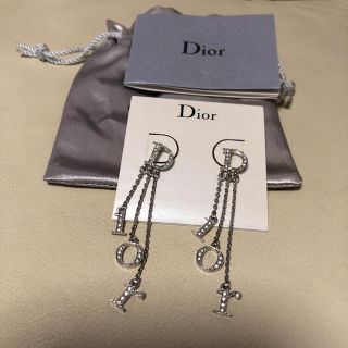 クリスチャンディオール(Christian Dior)の♡Dior♡スイングデザイン♡ピアス(ピアス)