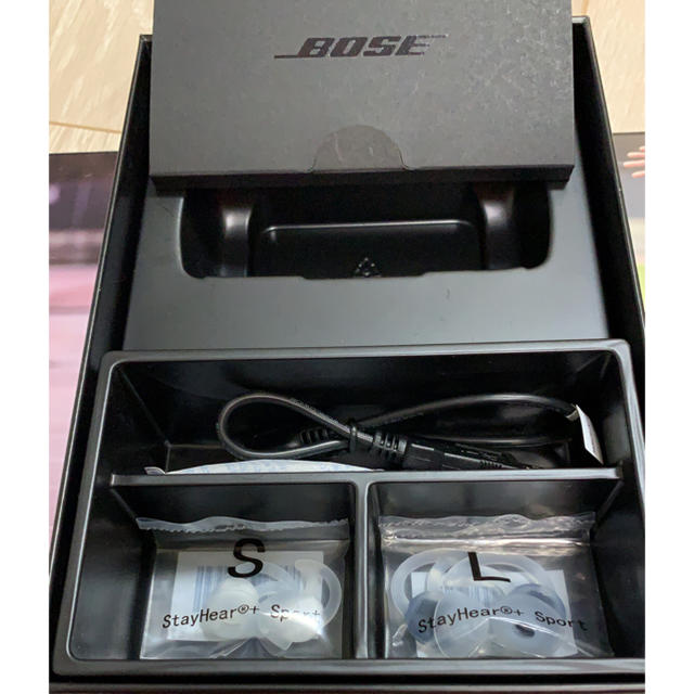 BOSE SOUNDSPORT FREE WIRELESS ボーズ　イヤホン