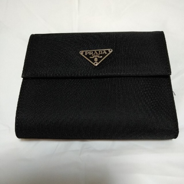 ✨極美品✨ PRADA ミニ財布　2つ折り　三角プレート