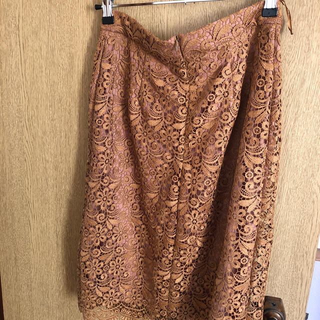 UNIQLO(ユニクロ)のユニクロ花柄タイトスカート レディースのスカート(ひざ丈スカート)の商品写真