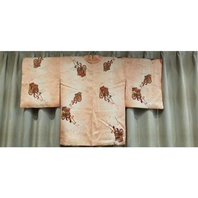 【新品　正絹　証明付き】薄いピンクの御所車の羽織り（裄66cm）(No.017) レディースの水着/浴衣(着物)の商品写真