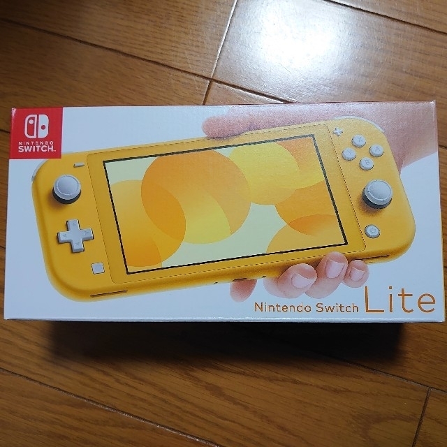 ゲームソフト/ゲーム機本体任天堂　スイッチライト　イエロー　 switch lite　Yellow