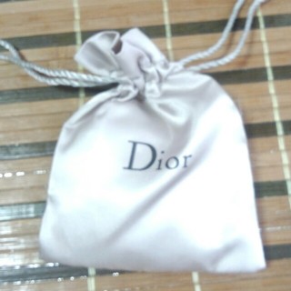 ディオール(Dior)のイヤリング(イヤリング)