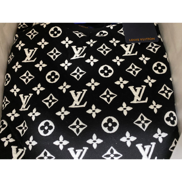 LOUIS VUITTON(ルイヴィトン)のフルモノグラムジャカードクルーネック メンズのトップス(スウェット)の商品写真