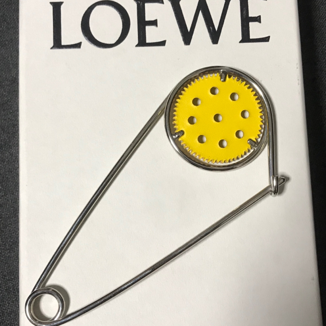 LOEWE - Loewe メカノピンの通販 by K｜ロエベならラクマ