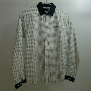 フレッドペリー(FRED PERRY)のFRED PERRY ドット柄シャツ(シャツ)