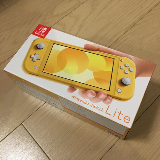 新品未使用　ニンテンドースイッチ　ライト　イエロー