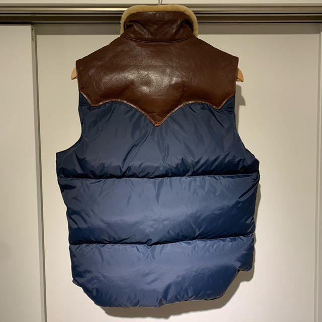 Rocky Mountain Featherbed(ロッキーマウンテンフェザーベッド)のRocky Mountain featherbed ダウンベスト メンズのジャケット/アウター(ダウンベスト)の商品写真