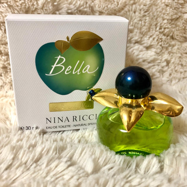 NINA RICCI - ニナリッチ ベラ オーデトワレの通販 by chaa's shop｜ニナリッチならラクマ