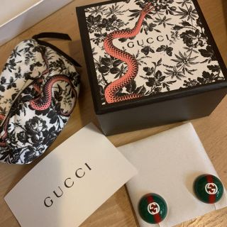 グッチ(Gucci)のGUCCI Web studs ピアス　値下げ中(ピアス)