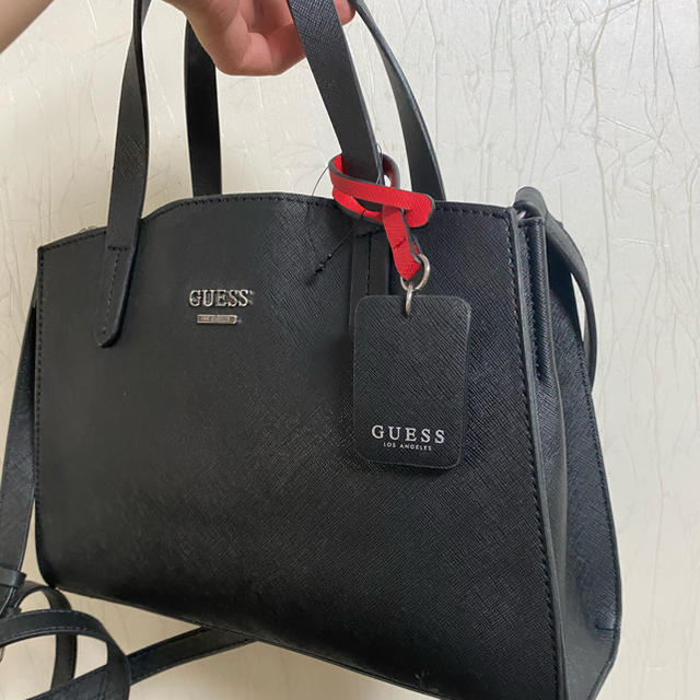 GUESS(ゲス)のGUESS  バック新品 レディースのバッグ(ハンドバッグ)の商品写真