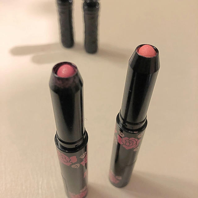 ANNA SUI(アナスイ)のアナスイ　リップクレヨン　ピンク　オレンジ　2本セット　 コスメ/美容のベースメイク/化粧品(口紅)の商品写真