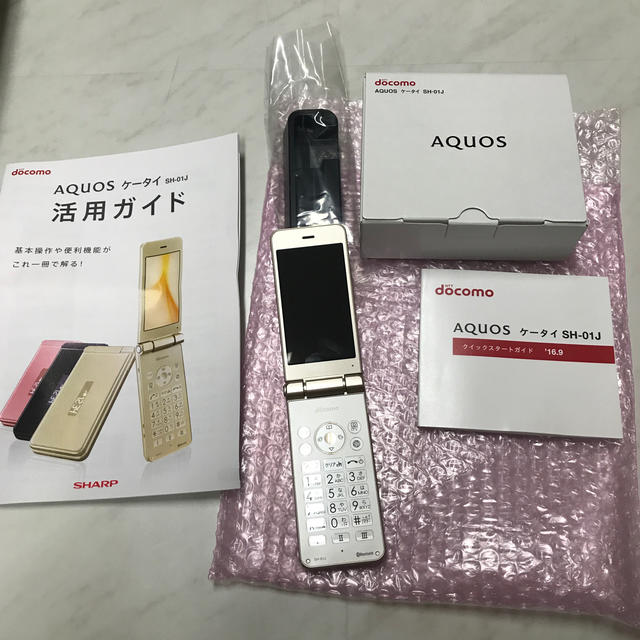 AQUOS ケータイ SH-01J 付属品あり SIMロック解除済-