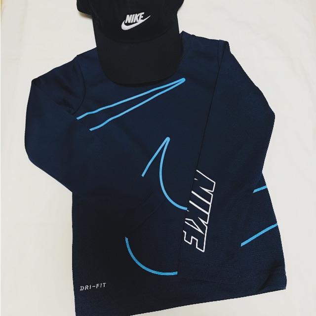 NIKE(ナイキ)のナイキ　ロゴ　ロングティー キッズ/ベビー/マタニティのキッズ服男の子用(90cm~)(Tシャツ/カットソー)の商品写真