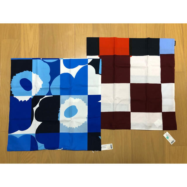 marimekko(マリメッコ)の【ヴィルヤ様専用】marimekko クッションカバー インテリア/住まい/日用品のインテリア小物(クッションカバー)の商品写真