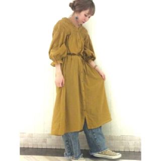 ダブルクローゼット(w closet)のシャーリングワンピース(ひざ丈ワンピース)