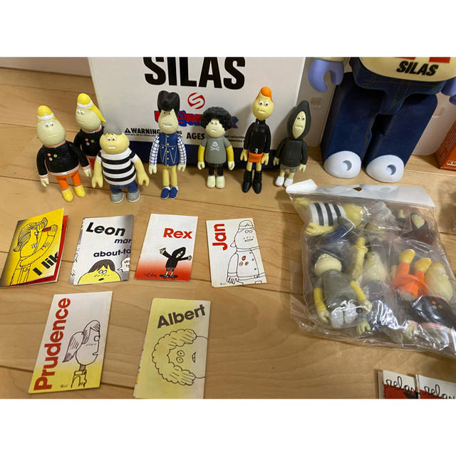 SILAS(サイラス)のJames Jarvis ベアブリックrelax限定silasメディコムトイ エンタメ/ホビーのフィギュア(その他)の商品写真