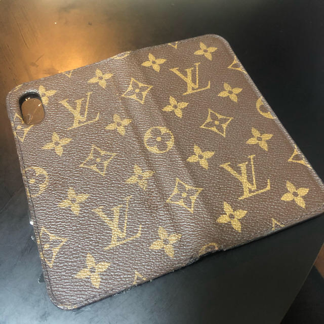 LOUIS VUITTON(ルイヴィトン)の【底値】LOUIS VUITTOルイヴィトン iPhone カバー スマホ/家電/カメラのスマホアクセサリー(iPhoneケース)の商品写真