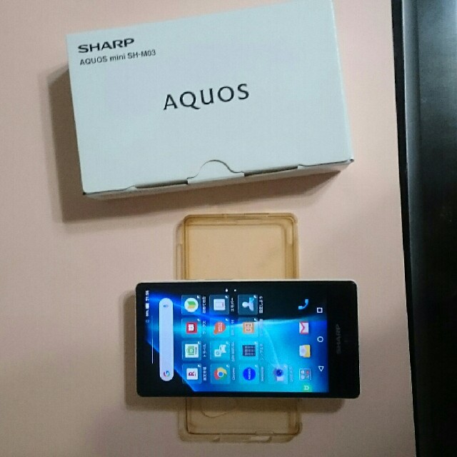 AQUOS(アクオス)の値下げしましたAQUOS  mini  Simフリー ＳＨ－M０３ White スマホ/家電/カメラのスマートフォン/携帯電話(スマートフォン本体)の商品写真