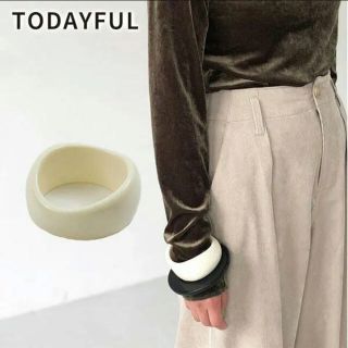 トゥデイフル(TODAYFUL)のTODAYFUL ワイドアクリルバングル　トゥデイフル　LIFE's(ブレスレット/バングル)