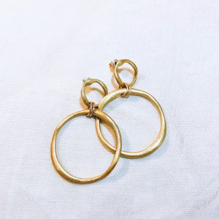 アバハウス(ABAHOUSE)の美品　LE TRIO ABAHOUSE ピアス　フープピアス　ゴールド(ピアス)