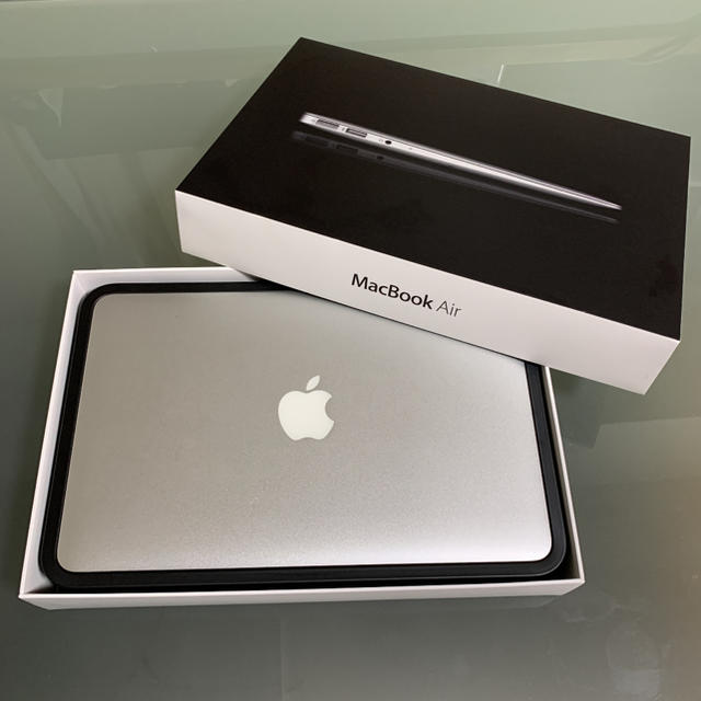 【送料無料】MacBook Air 11インチ LEDバックライトバッテリー新品