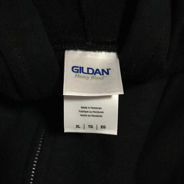 GILDAN(ギルタン)の新品 GILDAN  ジップアップパーカー ブラック XL メンズのトップス(パーカー)の商品写真