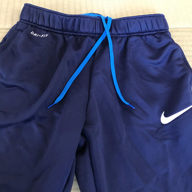 NIKE(ナイキ)のいけ様専用　ナイキ　ジャージ　下のみ　ブルーM サイズ メンズのトップス(ジャージ)の商品写真