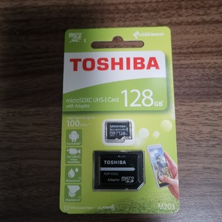 トウシバ(東芝)の新品未使用 東芝 microSD 128GB 変換アダプター付き(その他)