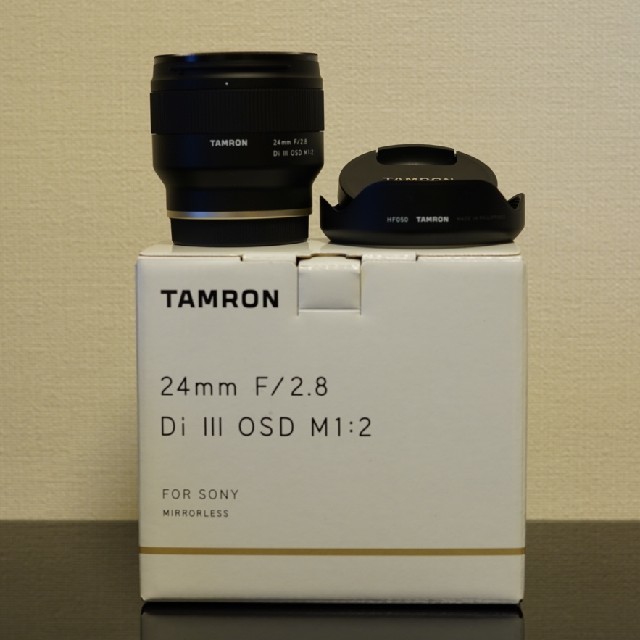TAMRON(タムロン)のTamron タムロン 24mm F/2.8 Di III OSD M1：2 F スマホ/家電/カメラのカメラ(レンズ(単焦点))の商品写真