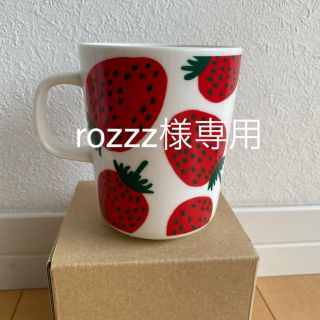 マリメッコ(marimekko)のマリメッコ ・マンシッカ　マグカップ　いちご(グラス/カップ)